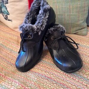 Sperry Saltwater 1-Eye Cozy duck boots with faux fur lining Black Size 9.5M